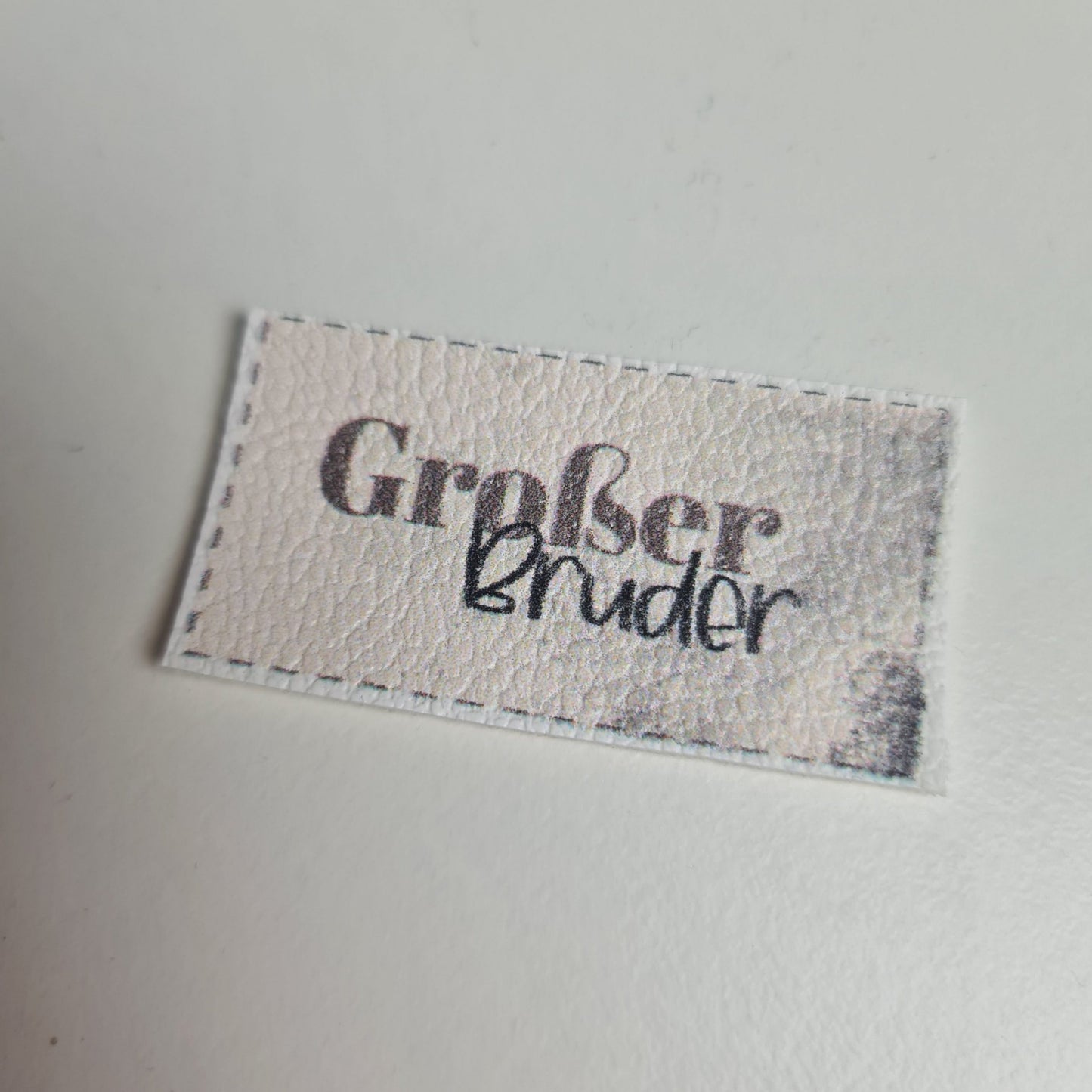 Kunstlederlabel - Großer Bruder
