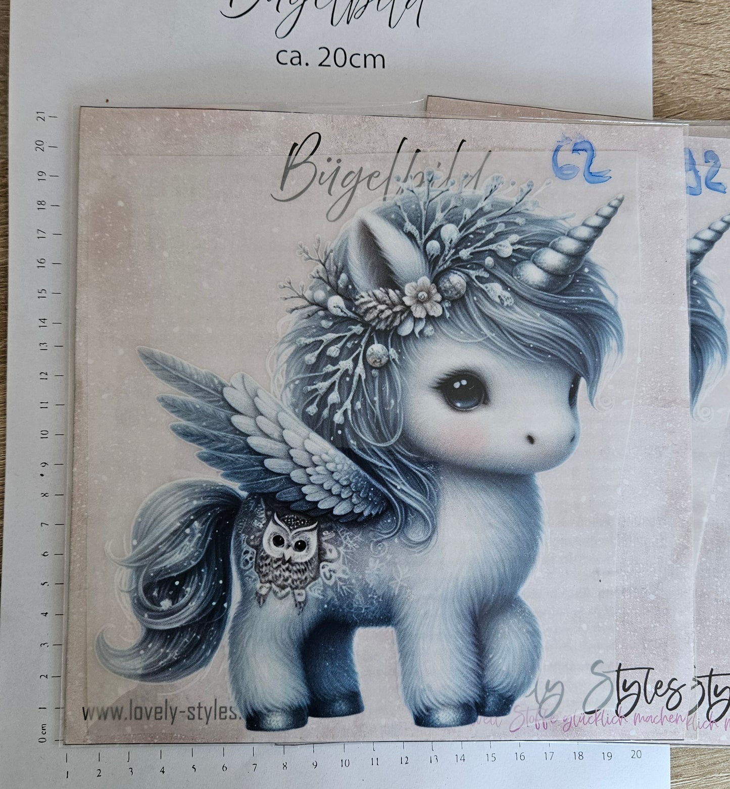 Bügelbild - ca. 20cm - Wintereinhorn