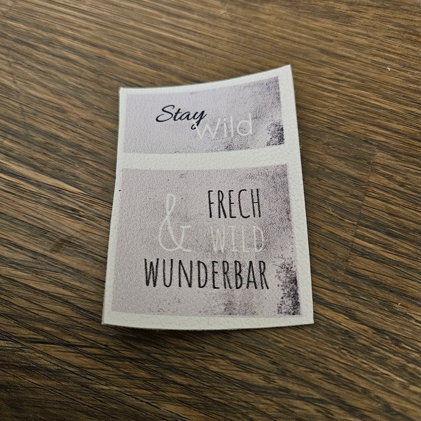 Kunstlederlabel Set - Stay Wild Grau