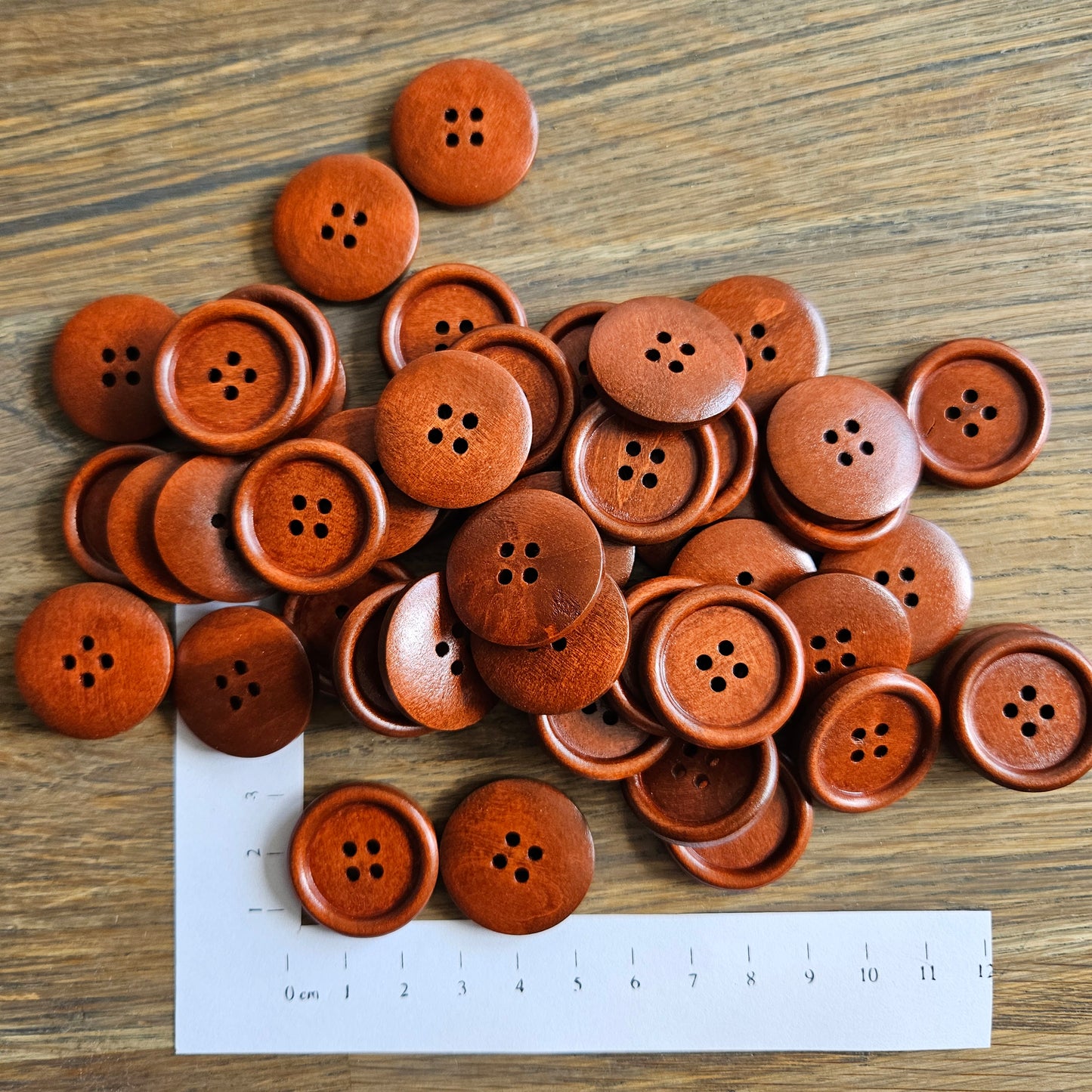Knöpfe Kirsche lackiert 50 Stk