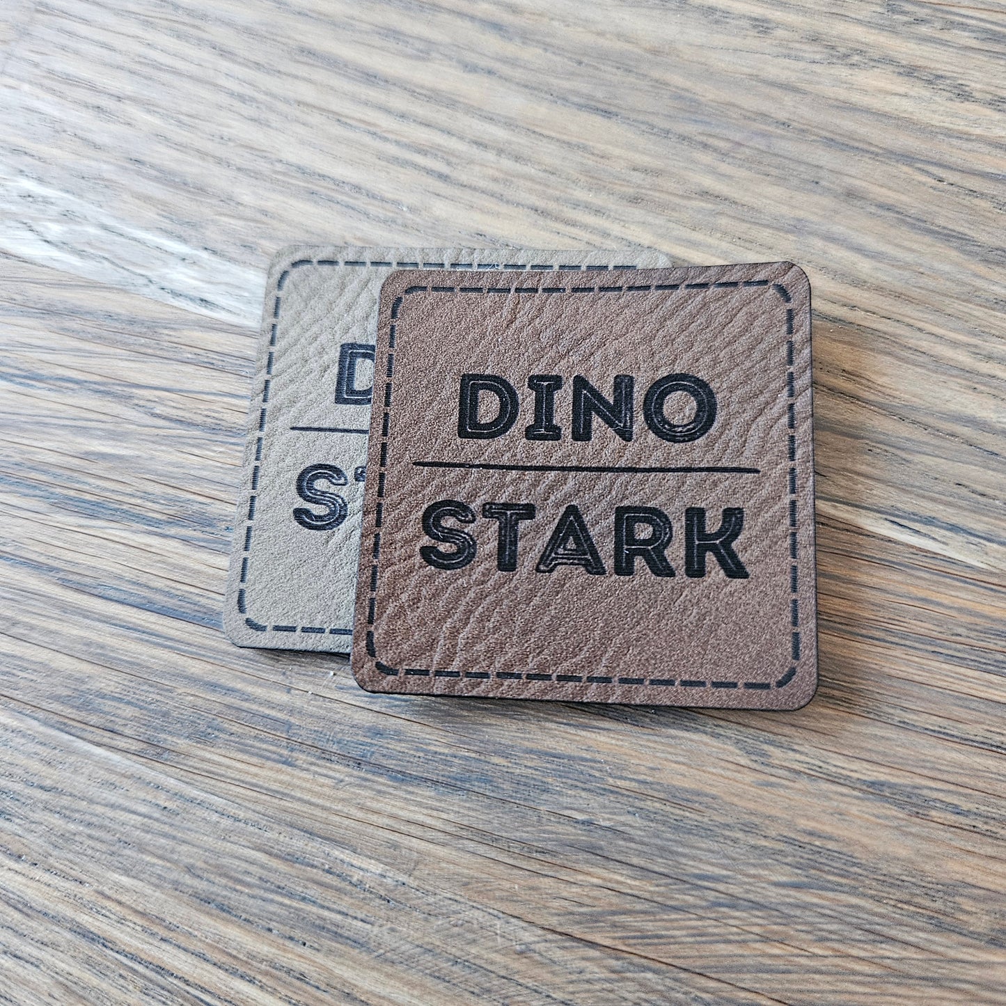 Patch - 4x4cm - Dino Stark