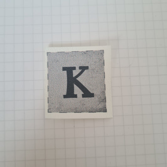 Auktion - 3x Kunstlederlabel - Buchstaben "K"