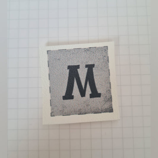 Kunstlederlabel - Buchstaben "M"