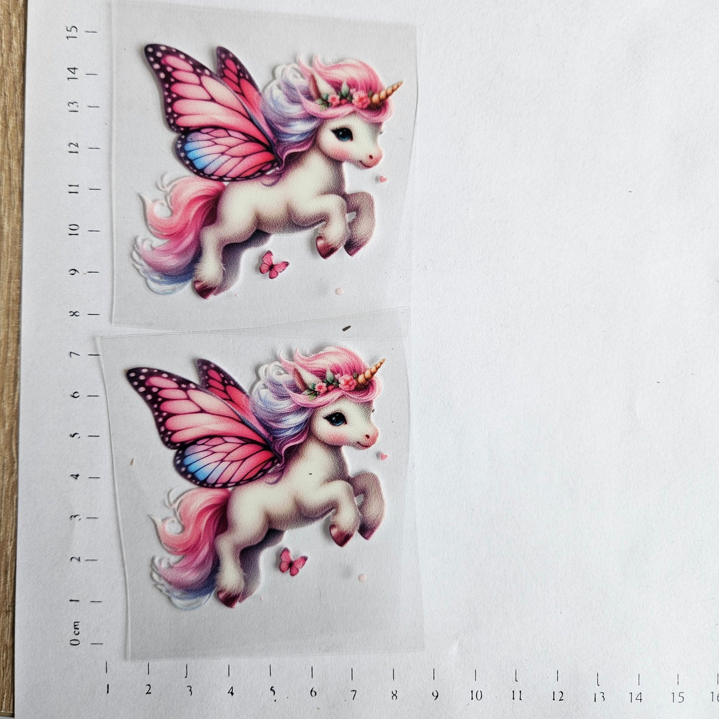 Rub On - 6cm - Einhorn Schmetterling (1Stk)