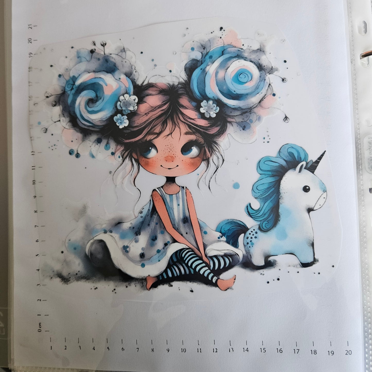 Bügelbild - ca. 20cm - Mädchen mit Einhorn 2
