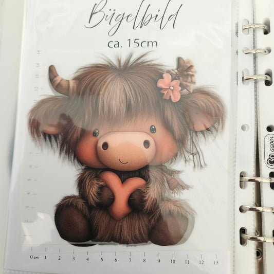Bügelbild - Highland Kuh mit Herz ca. 15cm