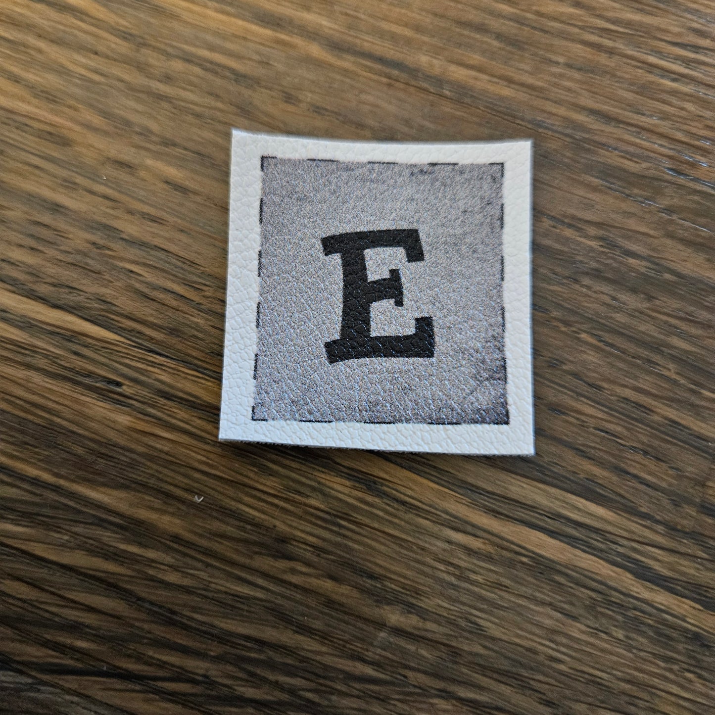 Kunstlederlabel - Buchstaben