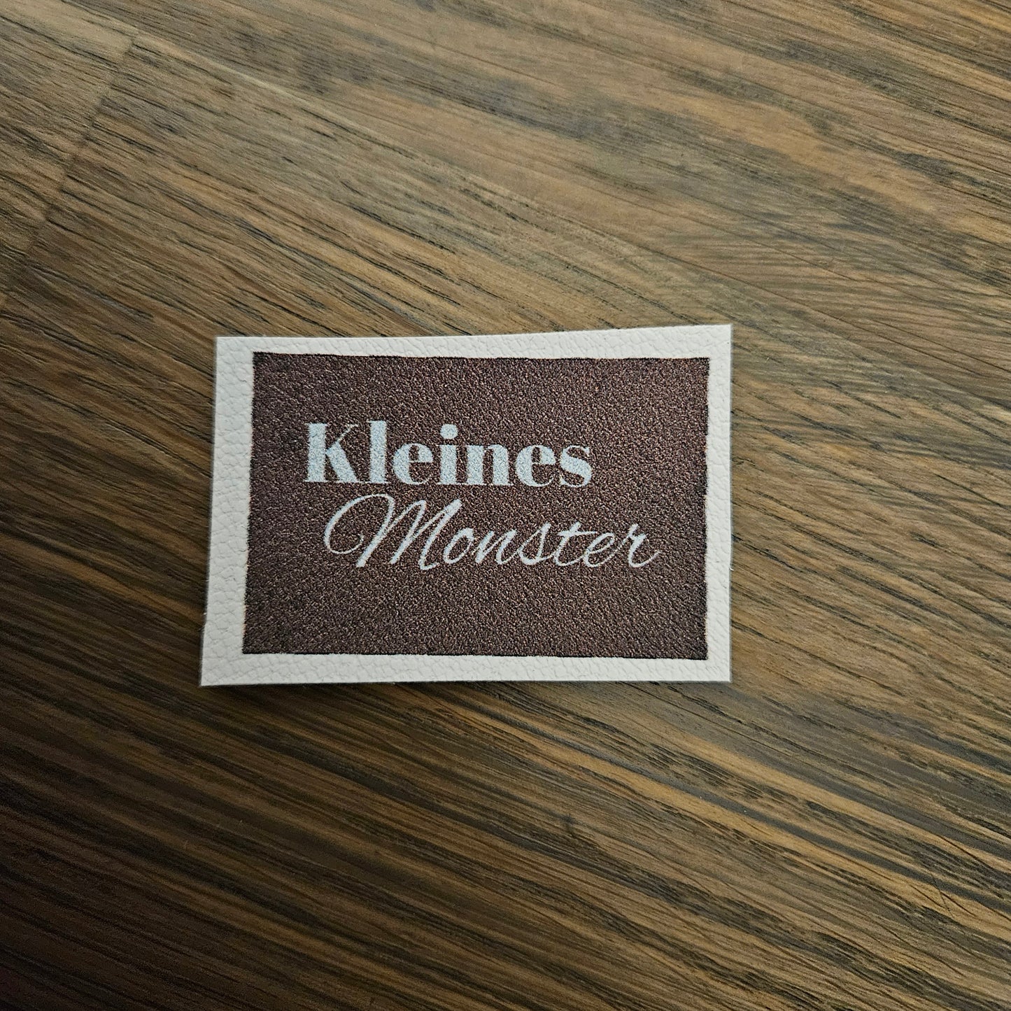 Kunstlederlabel - Kleines Monster Braun/hellblau