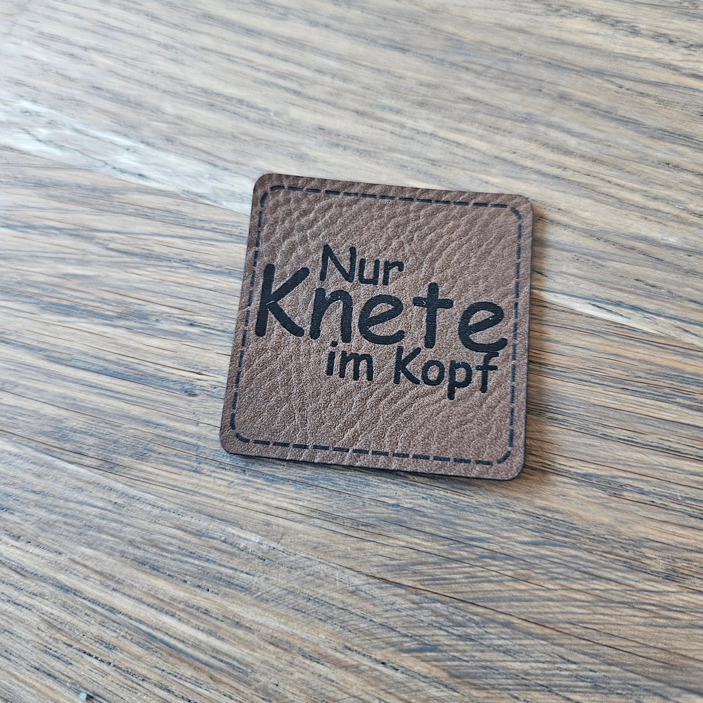Patch - 4x4cm - Nur Knete im Kopf