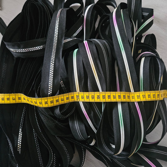 Auktion - Reißverschlüsse Endlos ohne Zipper Restbestände