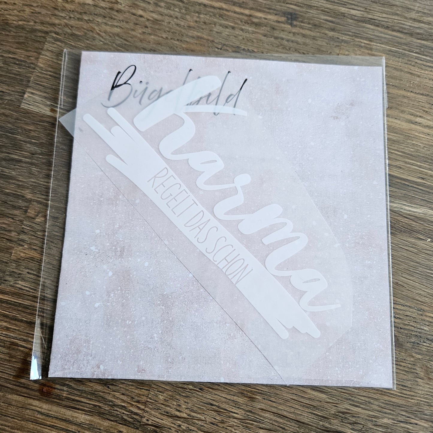 Bügelbild - Karma Weiß ca. 15cm