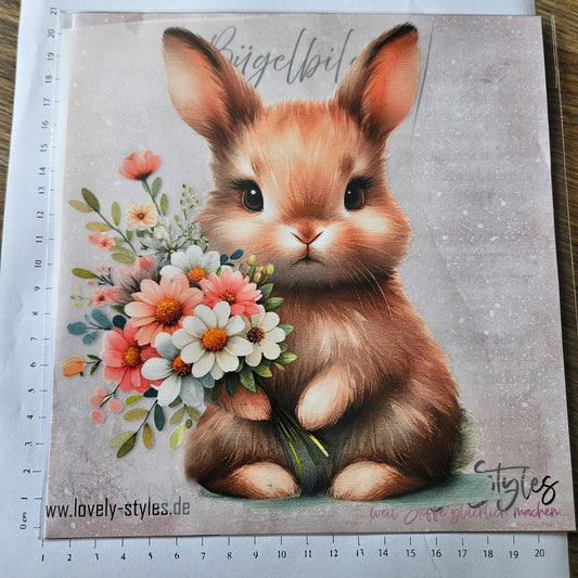 Bügelbild - Hase mit Blumen ca. 20cm