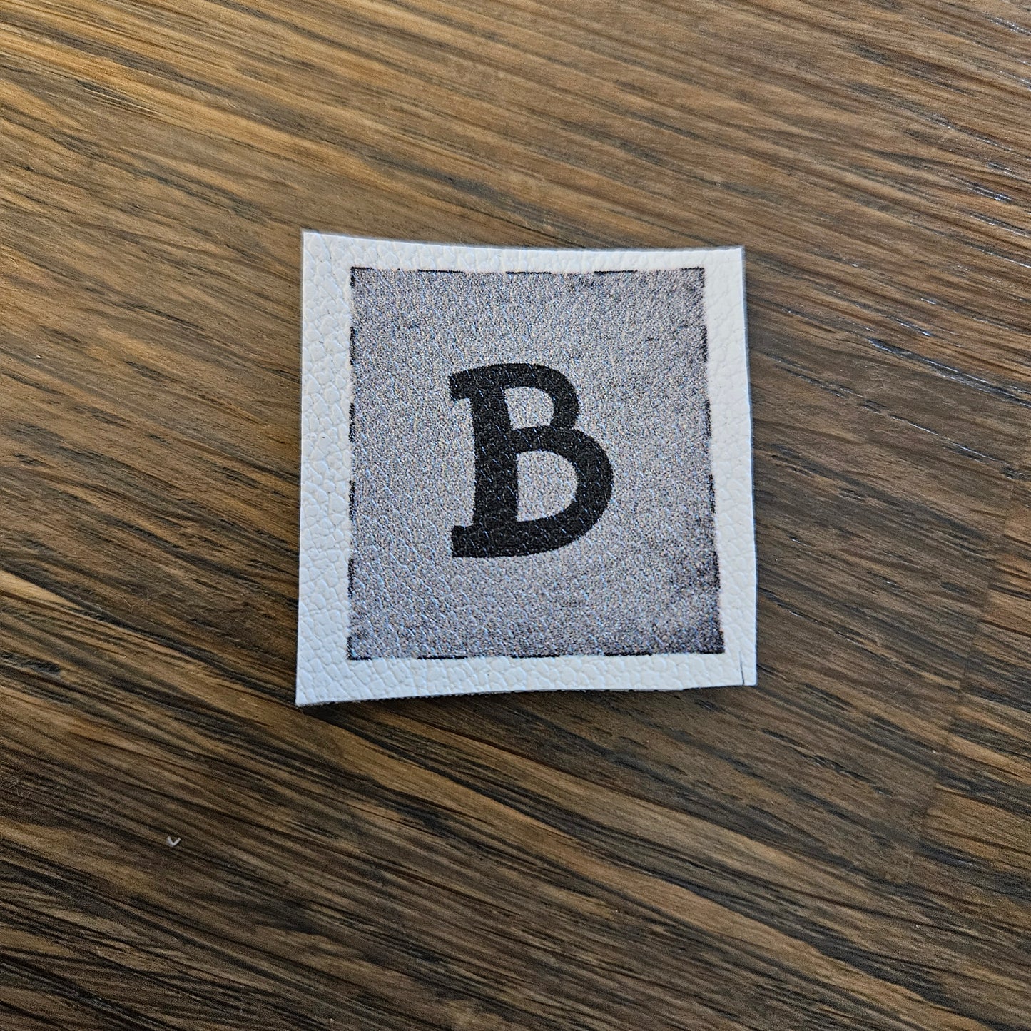 Kunstlederlabel - Buchstaben