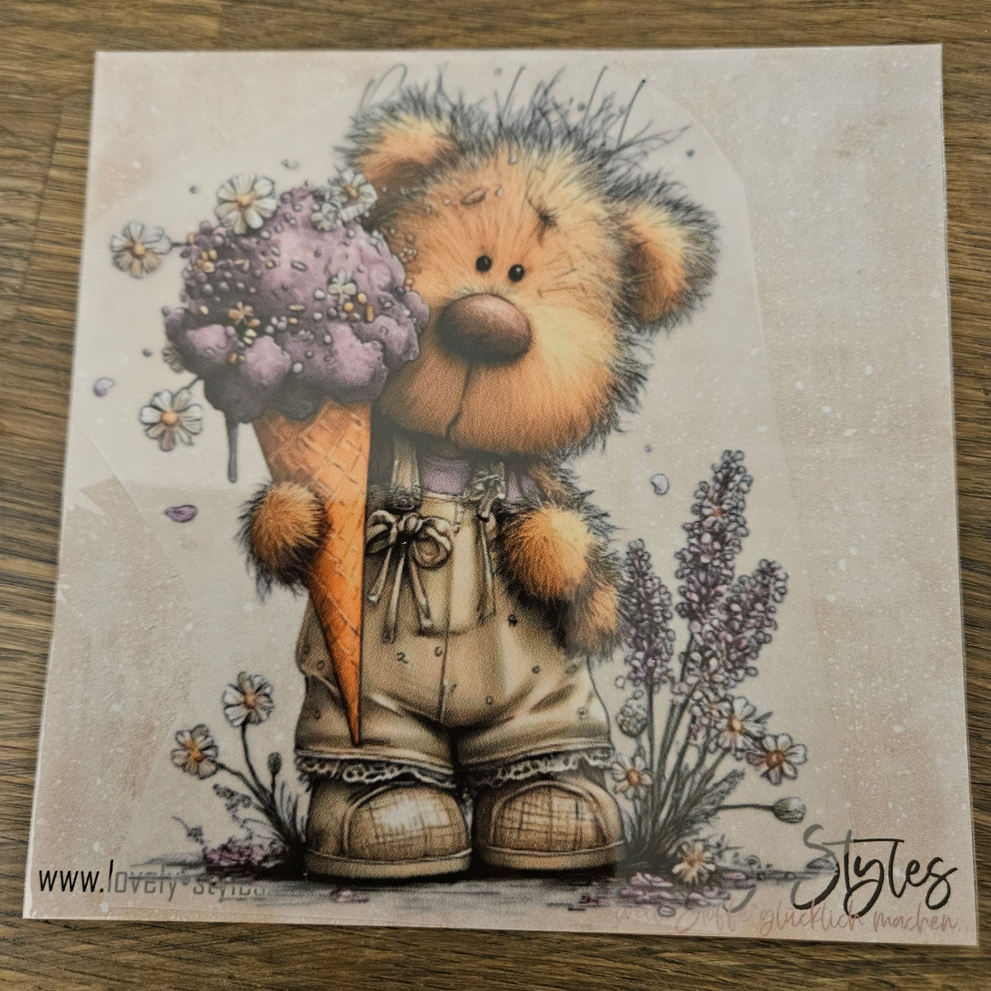 Bügelbild - Lila Bär mit Eis ca. 15cm