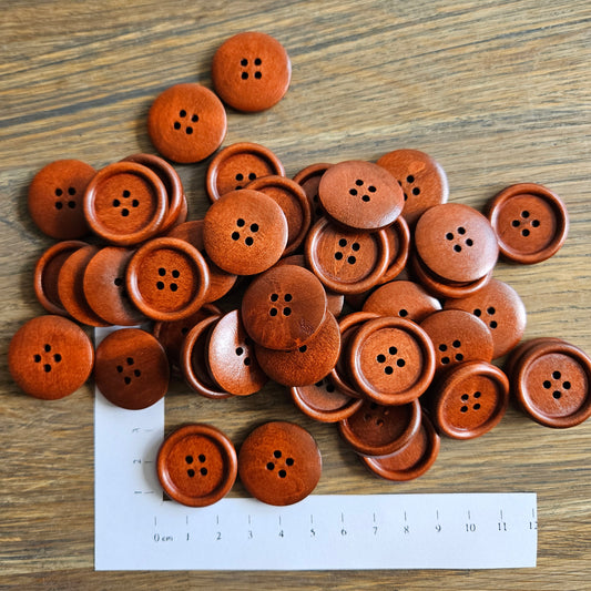 Knöpfe Kirsche lackiert 50 Stk
