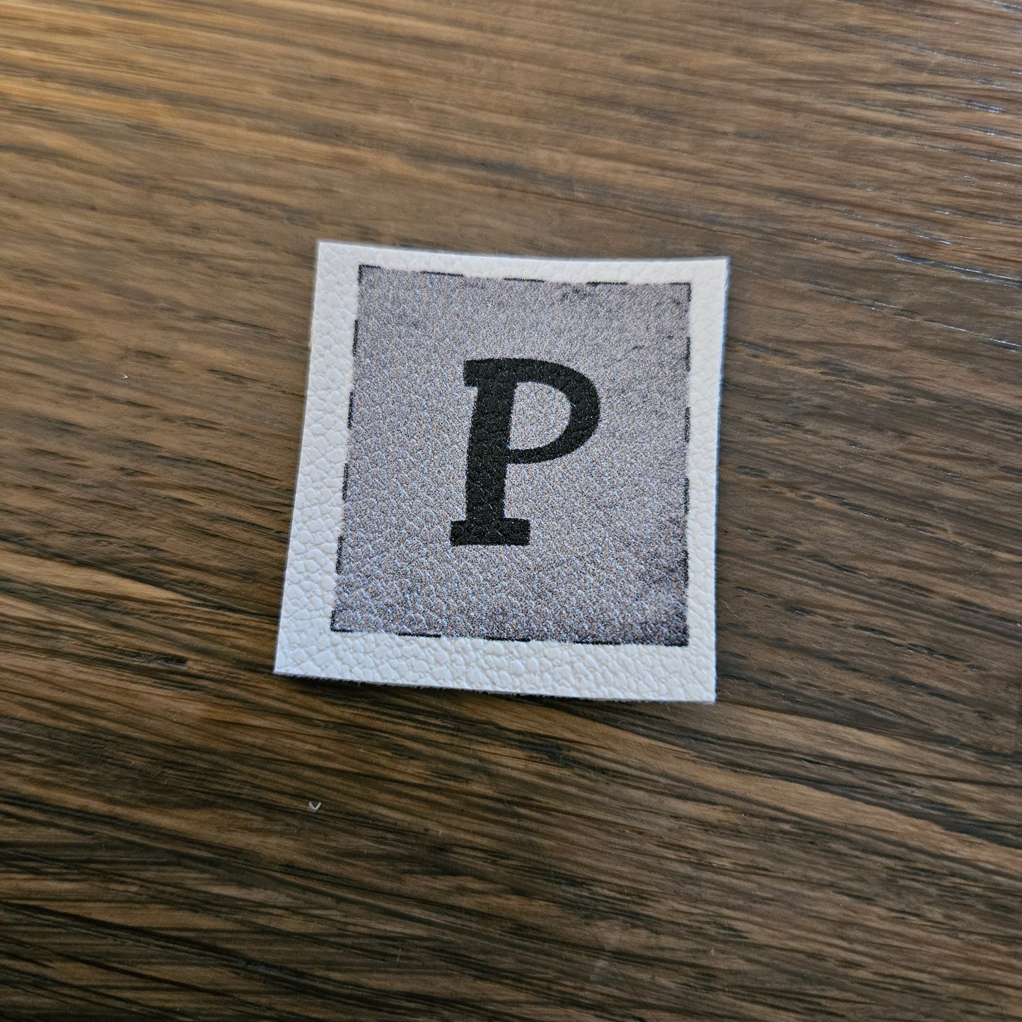 Kunstlederlabel - Buchstaben