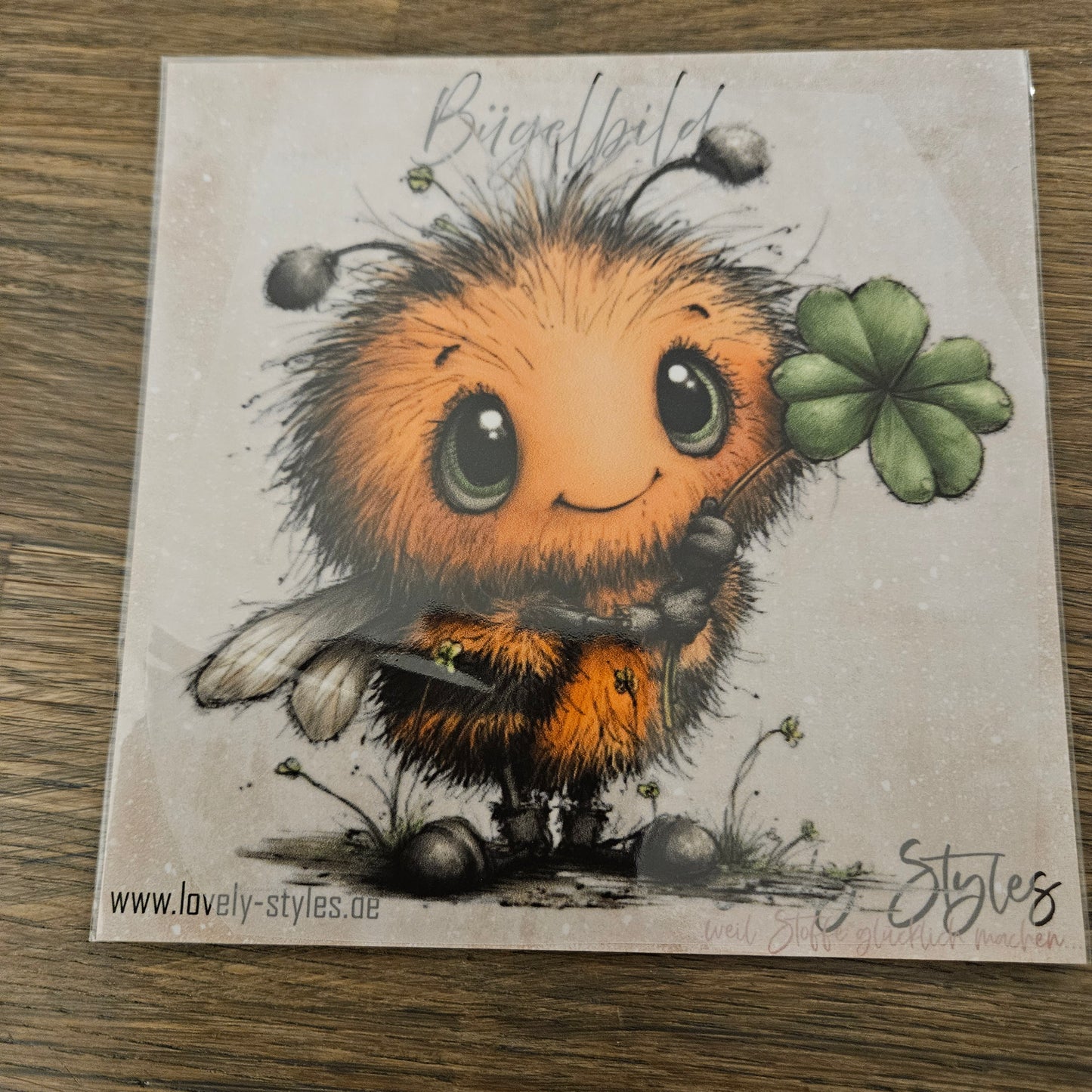 Bügelbild - Süße Biene ca. 15cm