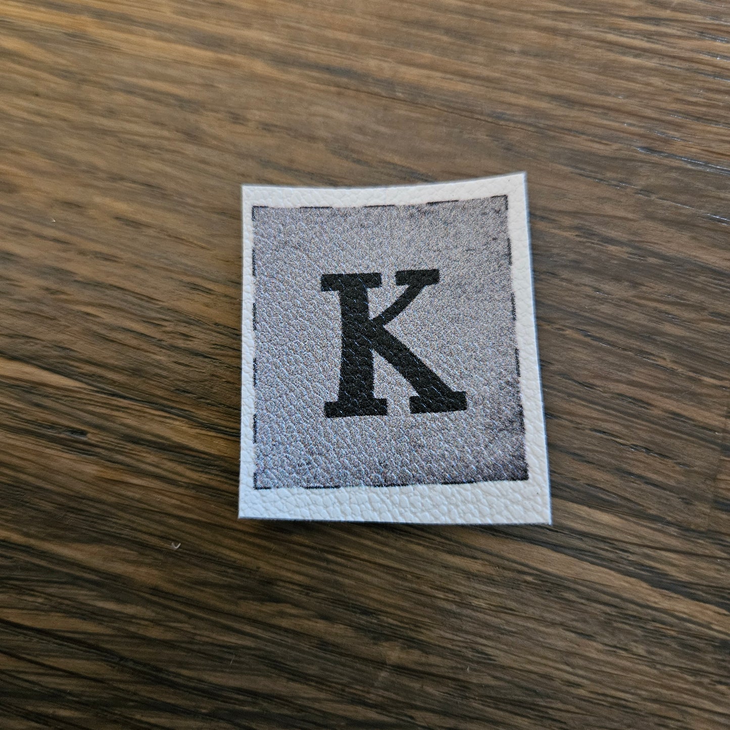 Kunstlederlabel - Buchstaben