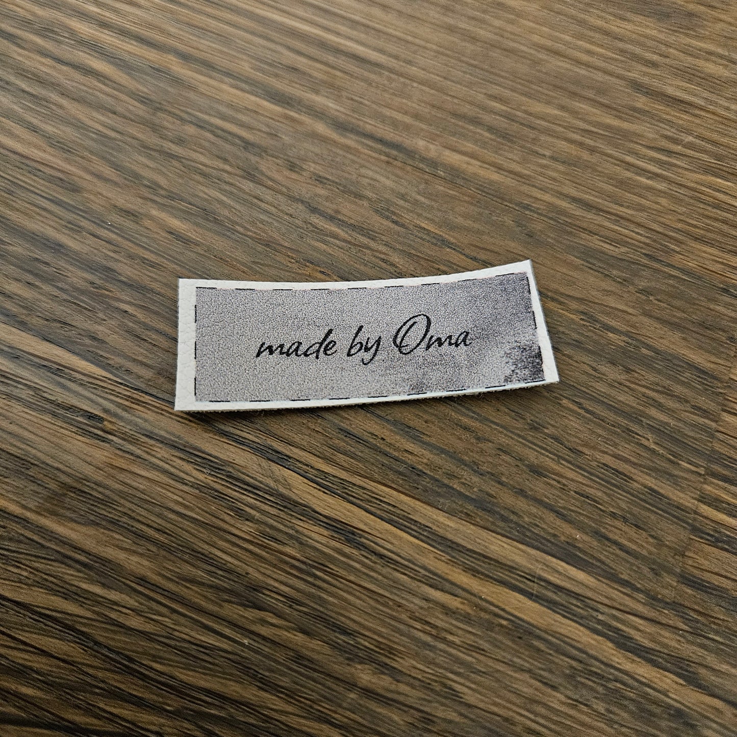 Kunstlederlabel - made by Oma 1,6x4,2cm